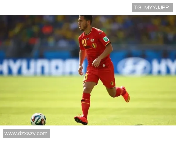 足球明星闪耀瞬间尽显风采的精彩图片合集